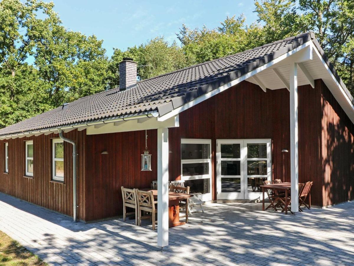6 Person Holiday Home In Hadsund Одде Номер фото